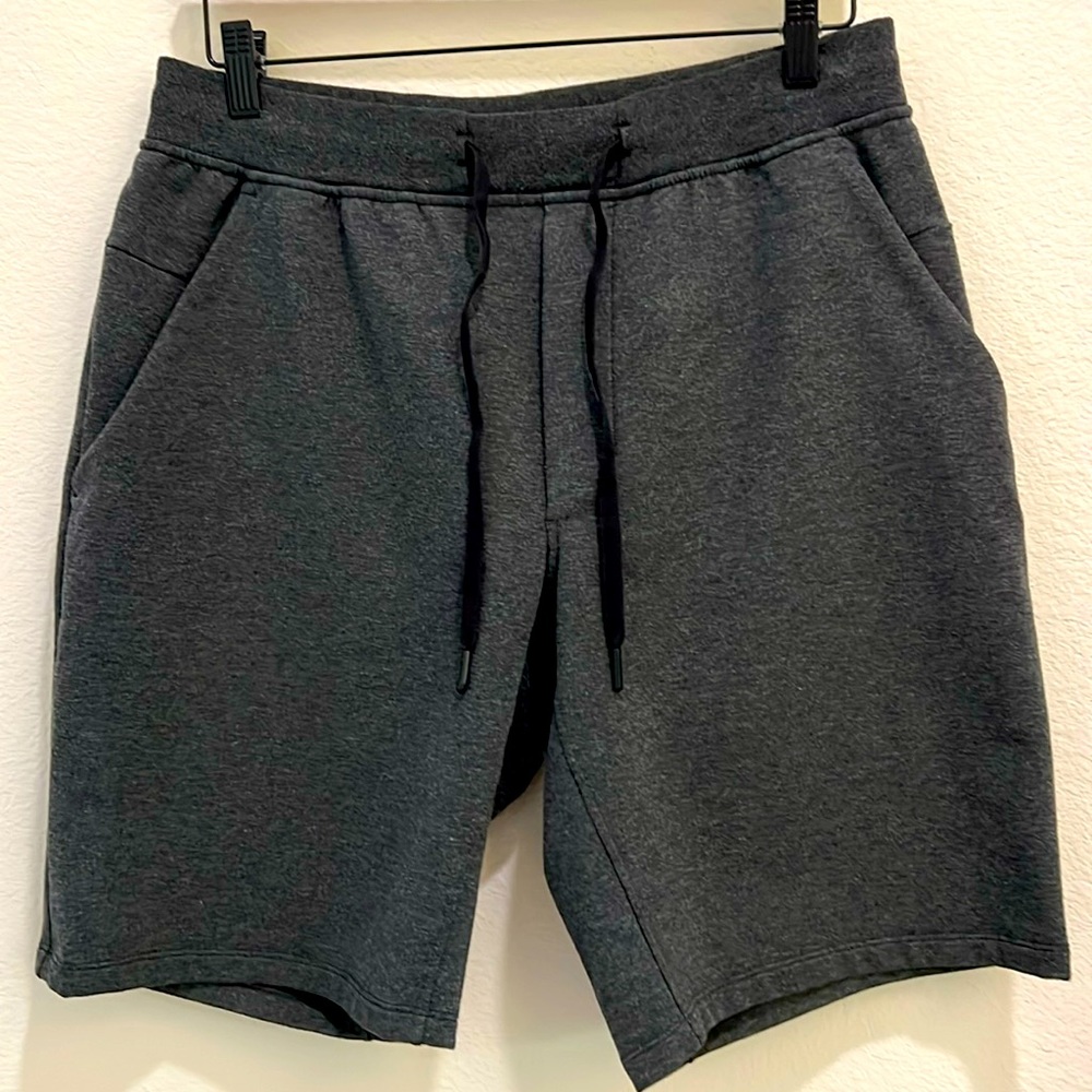 lululemon athletics City Sweat Short Large 9” inseam linerless, Charcoal Heather